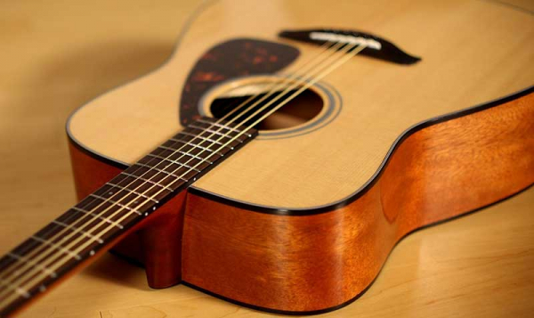 Оценка 7 лучших акустических гитар: какую выбрать, особенности, цена