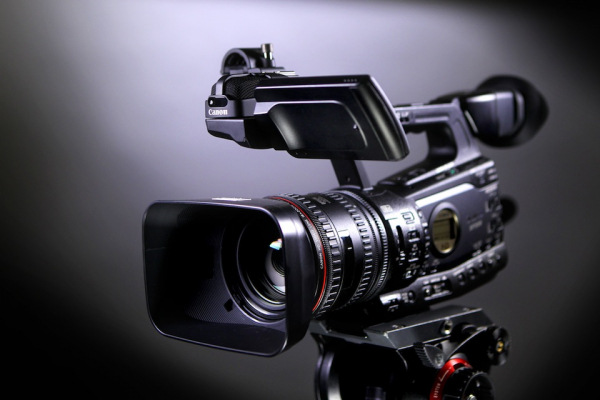 ТОП-5 лучших видеокамер для качественной съемки: достоинства и недостатки лучших моделей